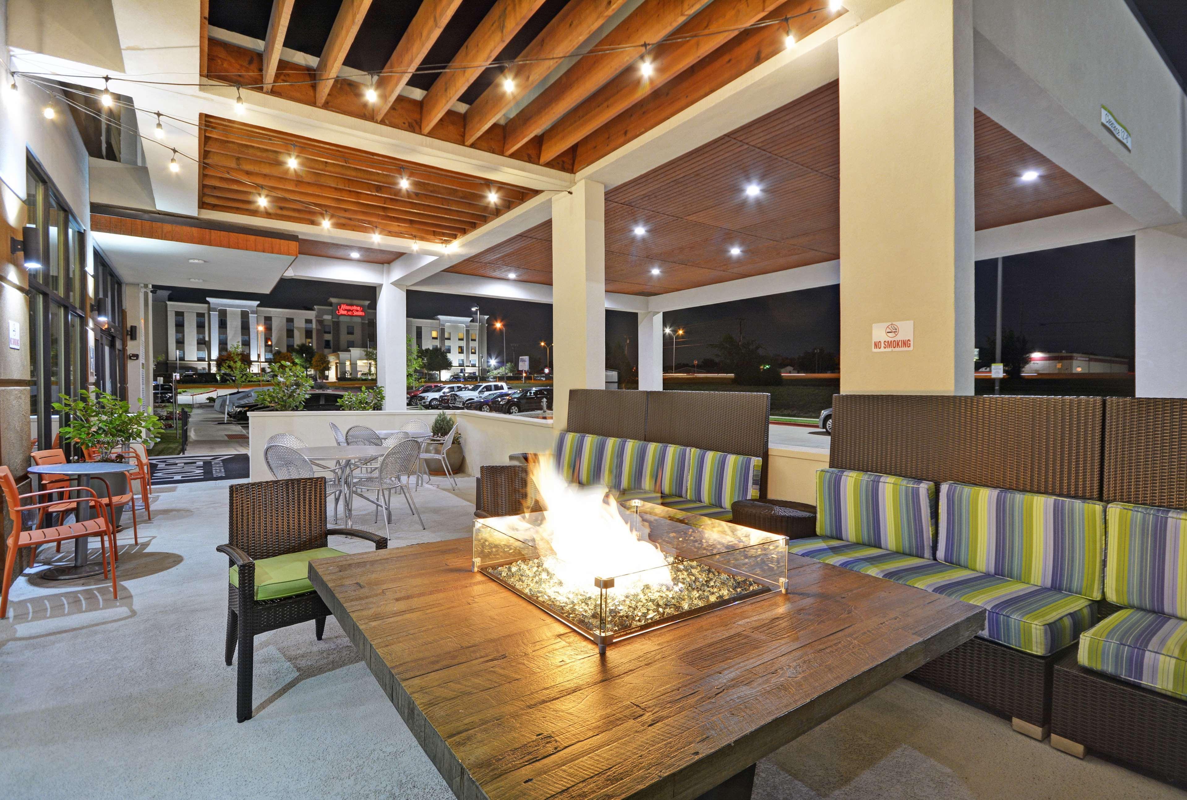 Home2 Suites By Hilton Dallas Desoto Extérieur photo